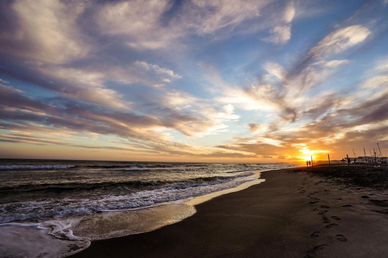 Roma Al Mare! Le Comete Del Borghetto Lido di Ostia Ngoại thất bức ảnh